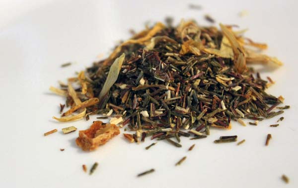 Persimmon Tree Tea’s Peach Picnic